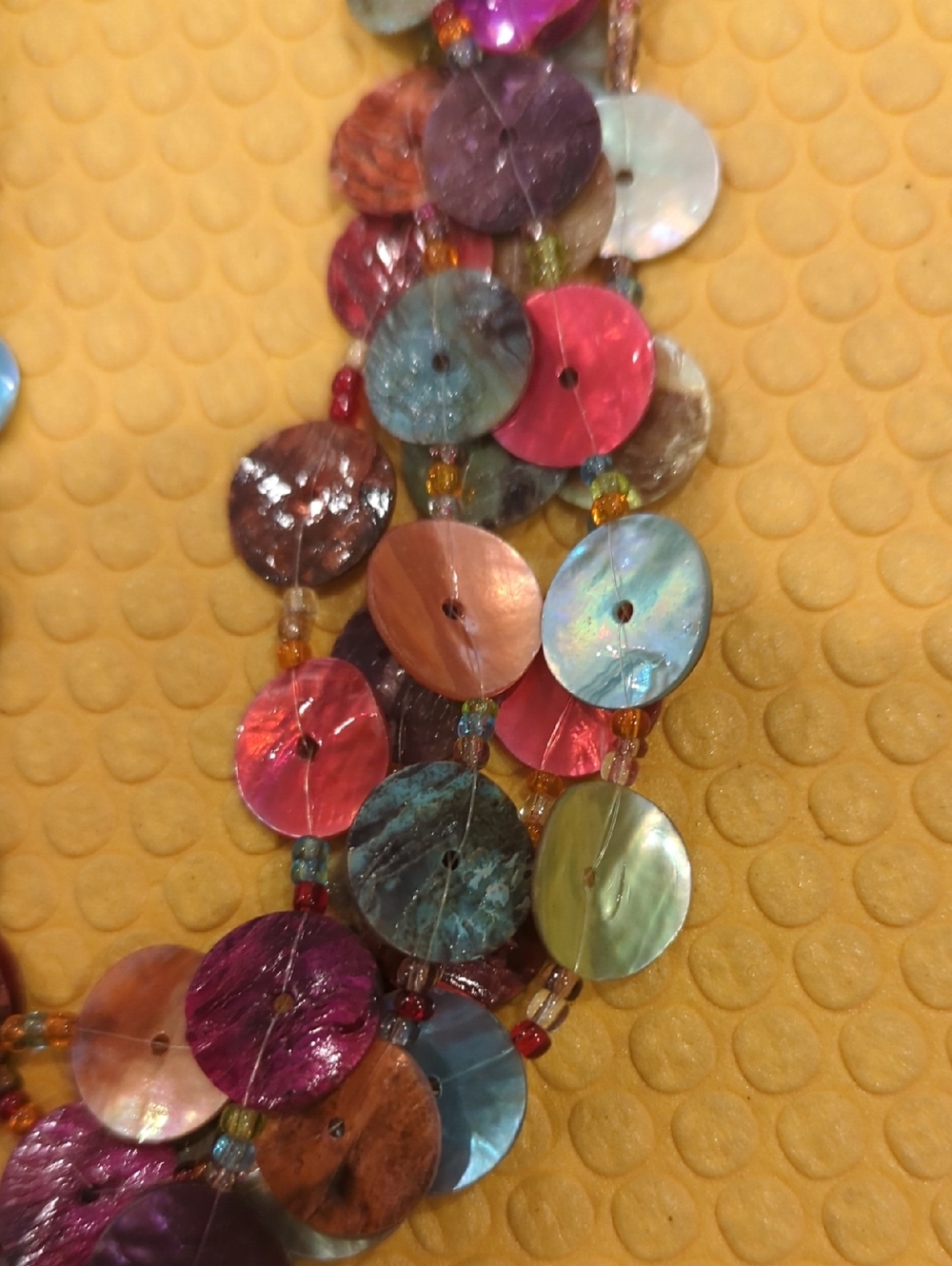 Shell Bead Necklace - Picture 5 of 7